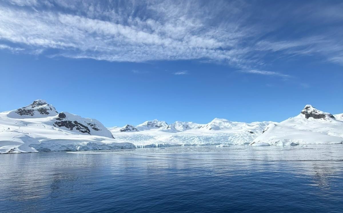 Antarctica Expedition Cruise Review — A First-Hand Adventure to the World’s Most Extraordinary Continent