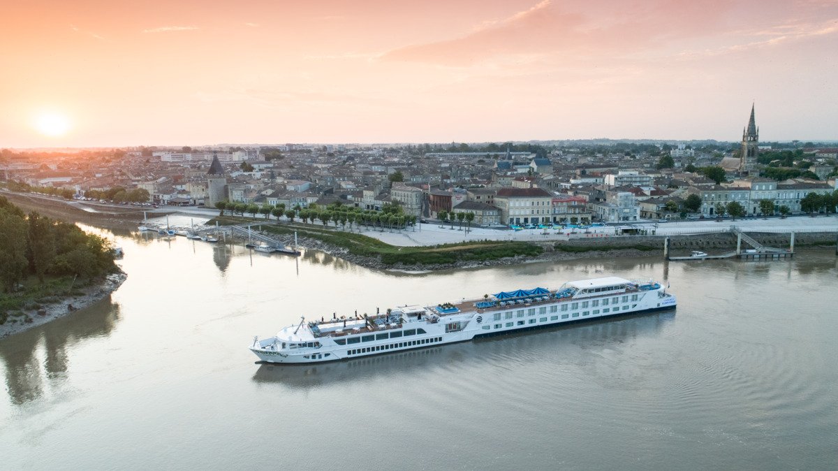Uniworld S.S. Bon Voyage river cruise ship